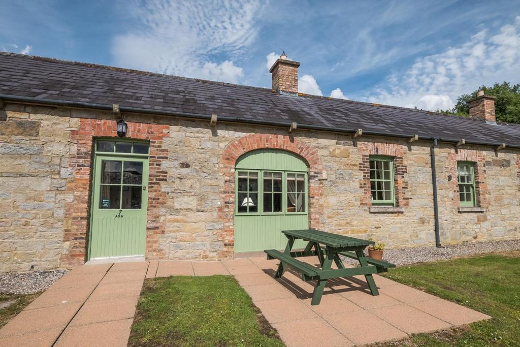 Belle Isle Castle And Cottages 에니스킬런 외부 사진